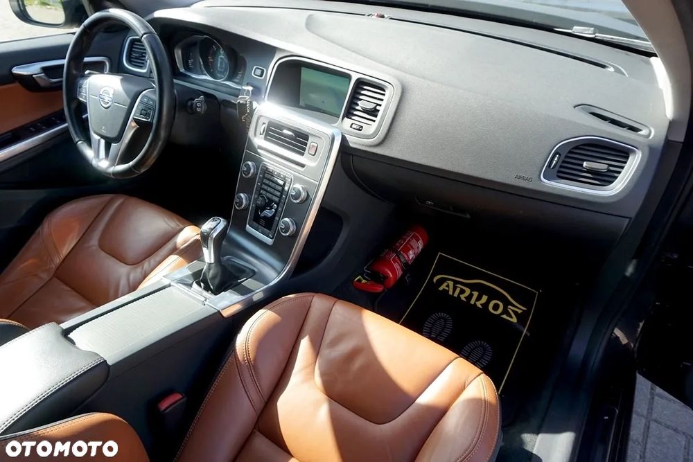 Volvo V60 D4 Drive-E Summum - 32