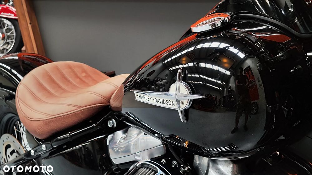 Harley-Davidson Softail Slim - 28