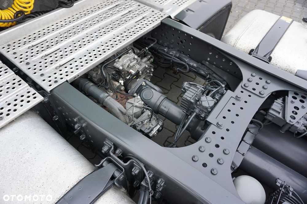 Mercedes-Benz ACTROS / 1845 / E 6 / MP 5 / ACC / MEGA / LOW DECK / RETARDER - 25