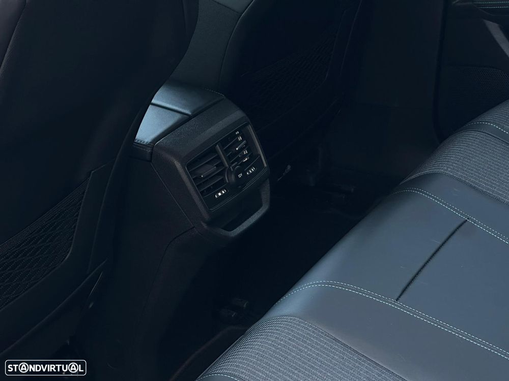 Peugeot 3008 1.6 Hybrid Allure Pack e-EAT8 - 39