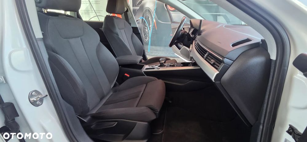 Audi A4 Avant 40 TFSI S tronic - 38