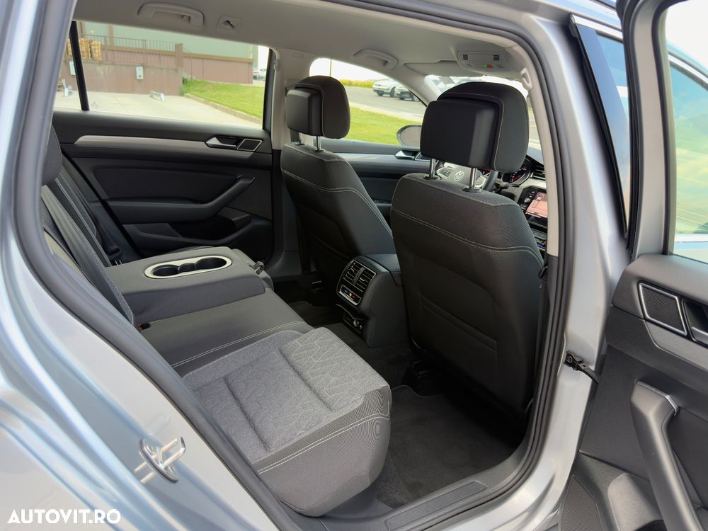 Volkswagen Passat 2.0 TDI SCR DSG Business - 26