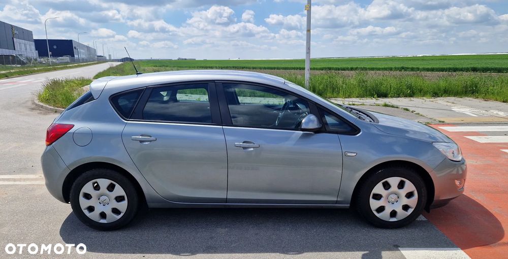 Opel Astra 1.4 Cosmo - 8