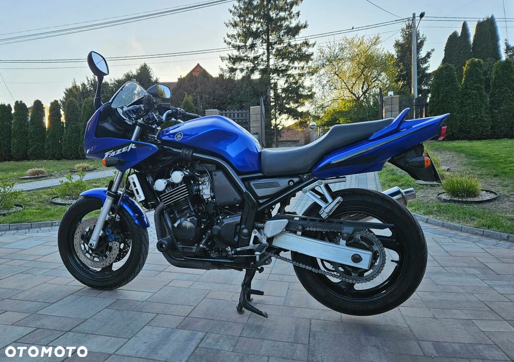 Yamaha FZS - 1