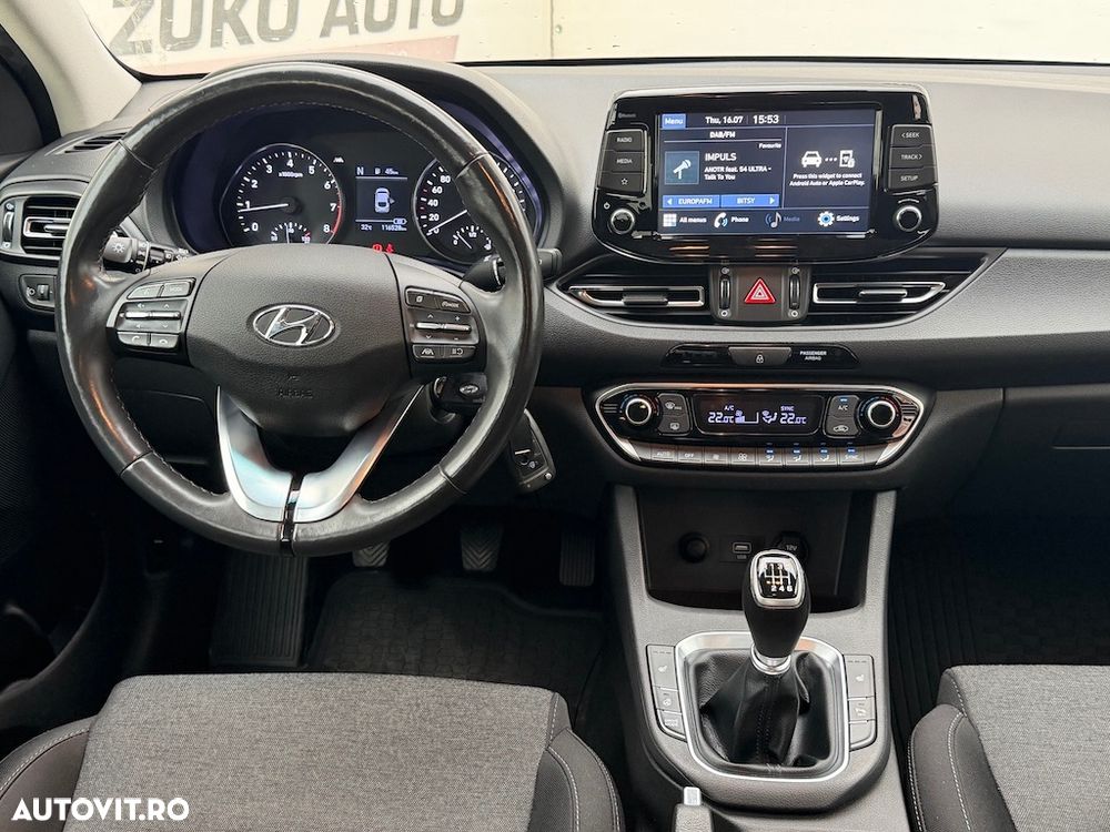 Hyundai i30 1.5 T-GDI 160CP MHEV 5DR M/T Highway - 11