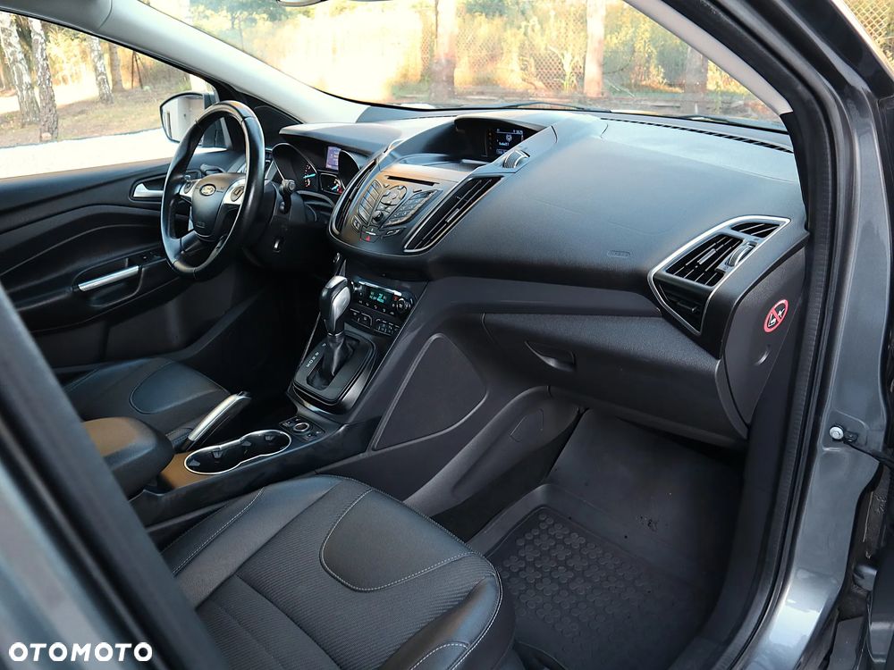Ford Kuga 1.6 EcoBoost 4WD Titanium - 12