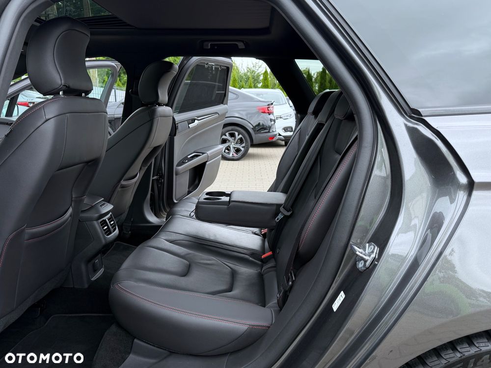Ford Mondeo - 38