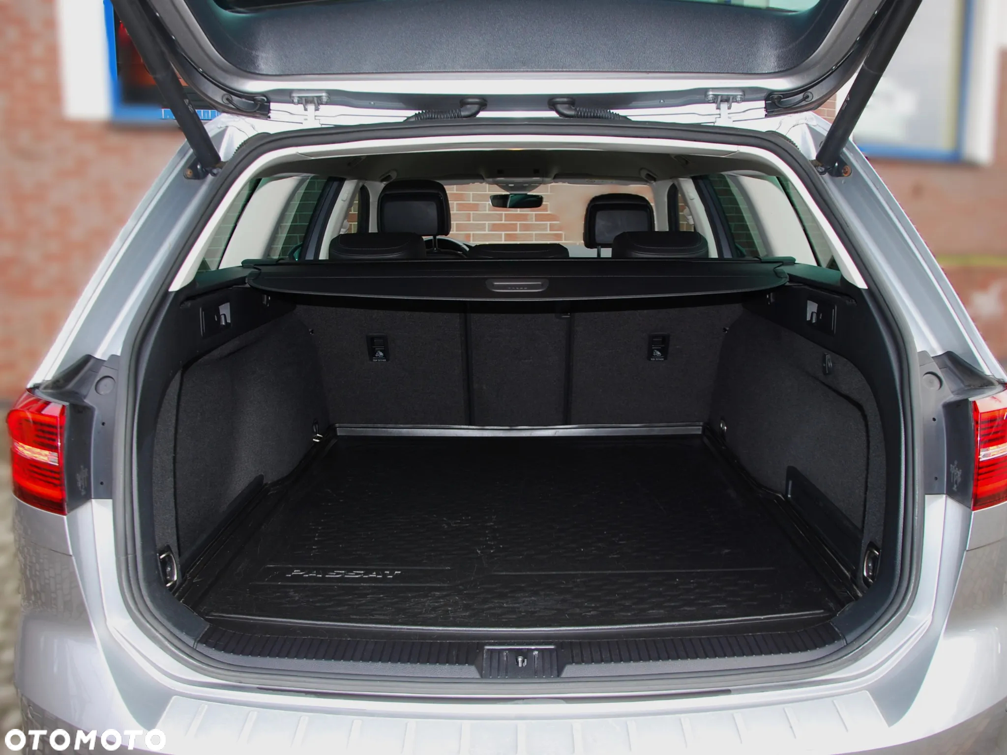 Volkswagen Passat 1.8 TSI BMT Highline - 14