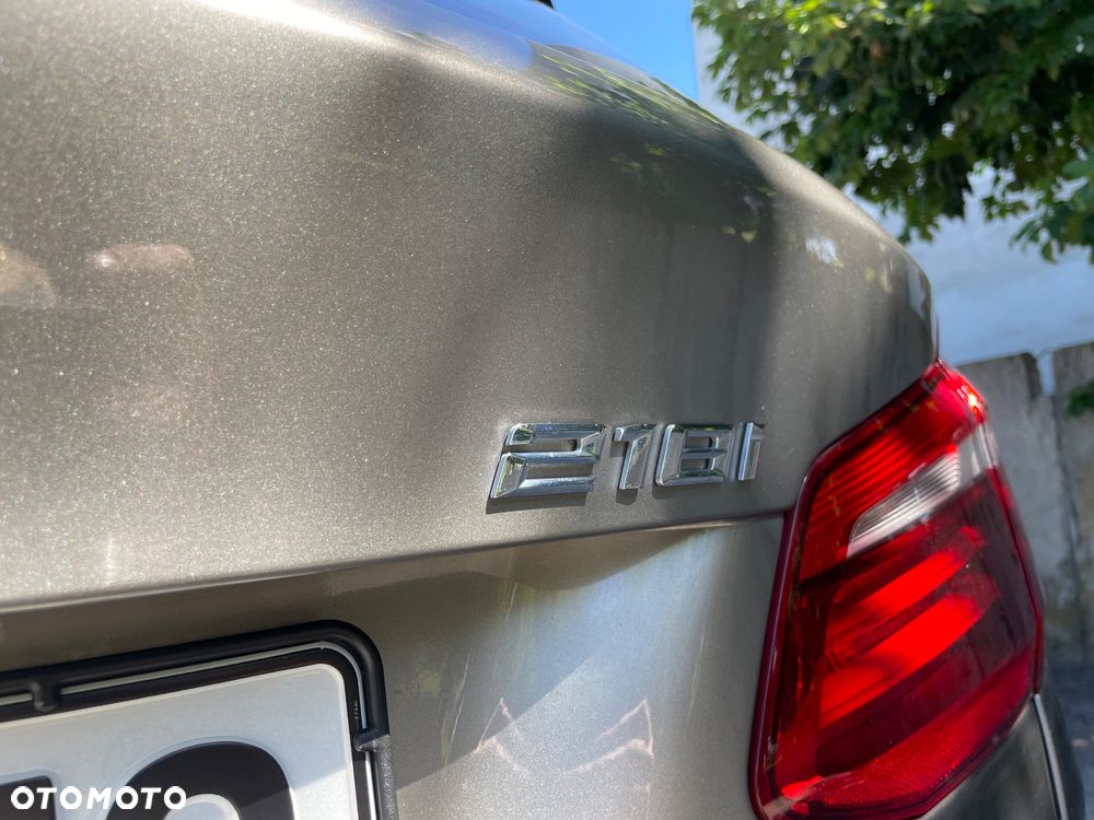 BMW Seria 2 218i - 40