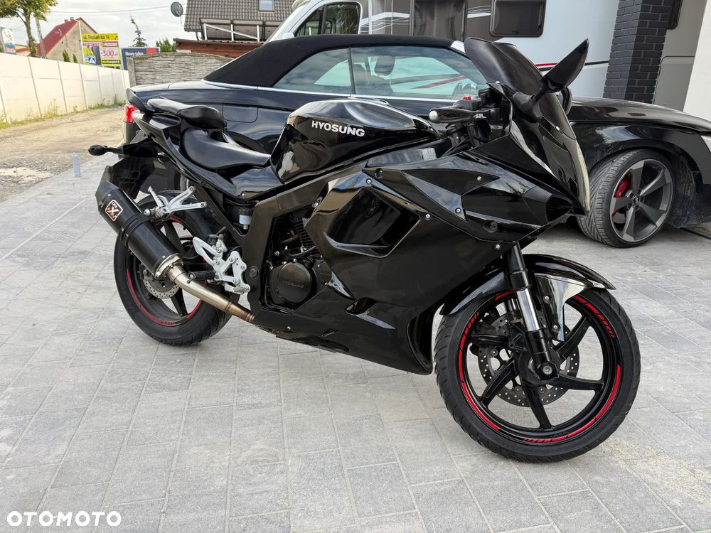 Hyosung GT - 1