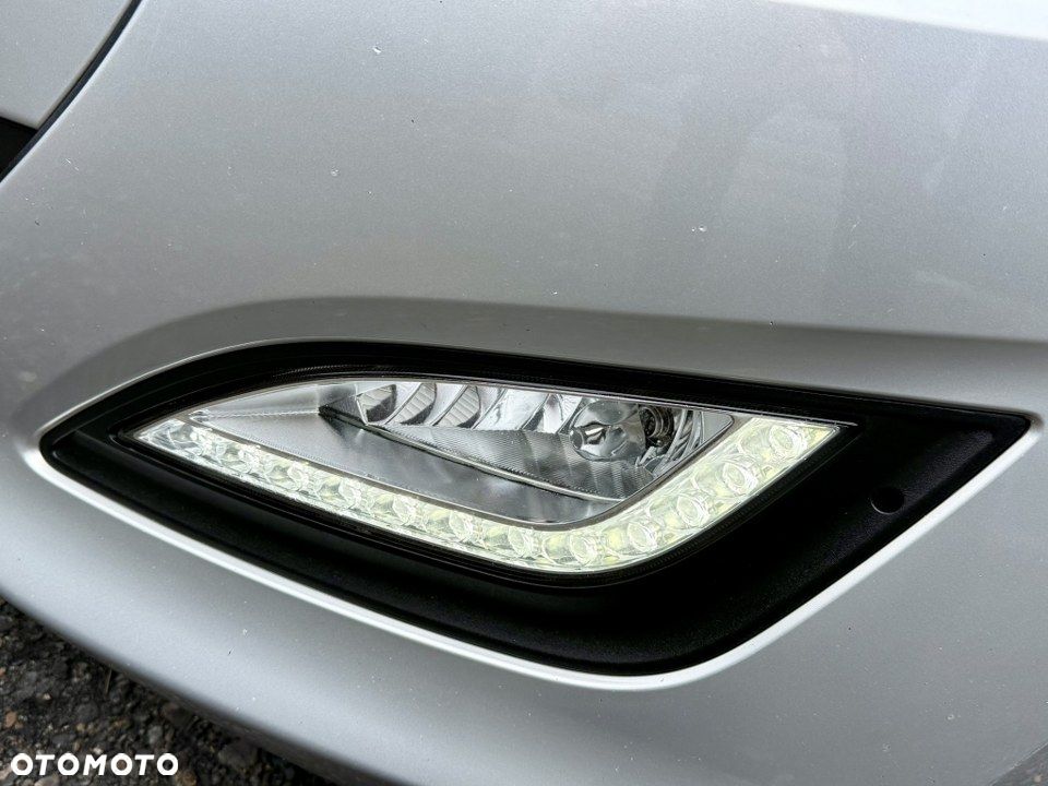 Hyundai i30 blue Kombi 1.6 GDi Passion - 10