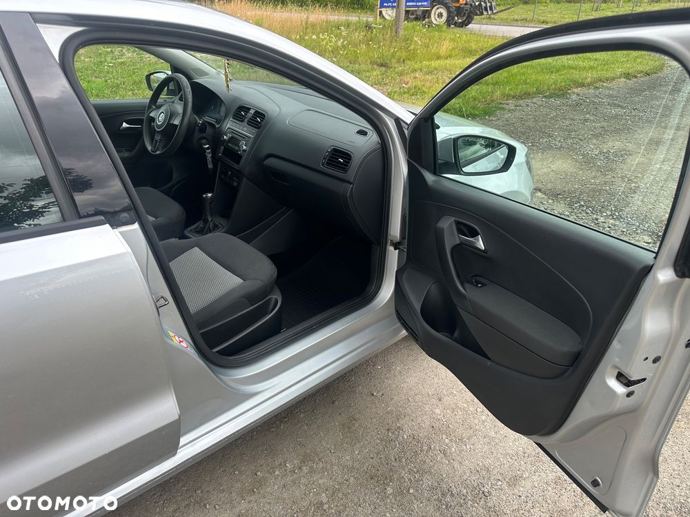 Volkswagen Polo - 11