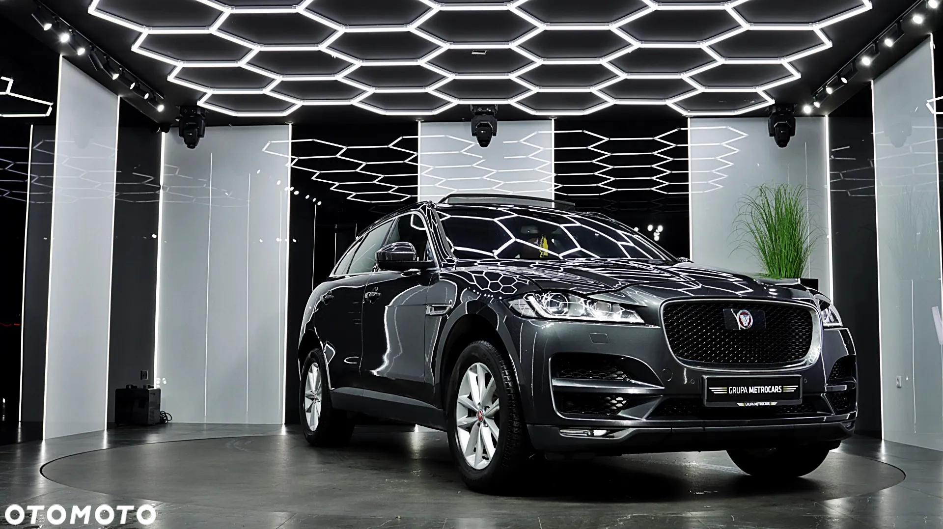 Jaguar F-Pace 2.0 i4D AWD Prestige - 13