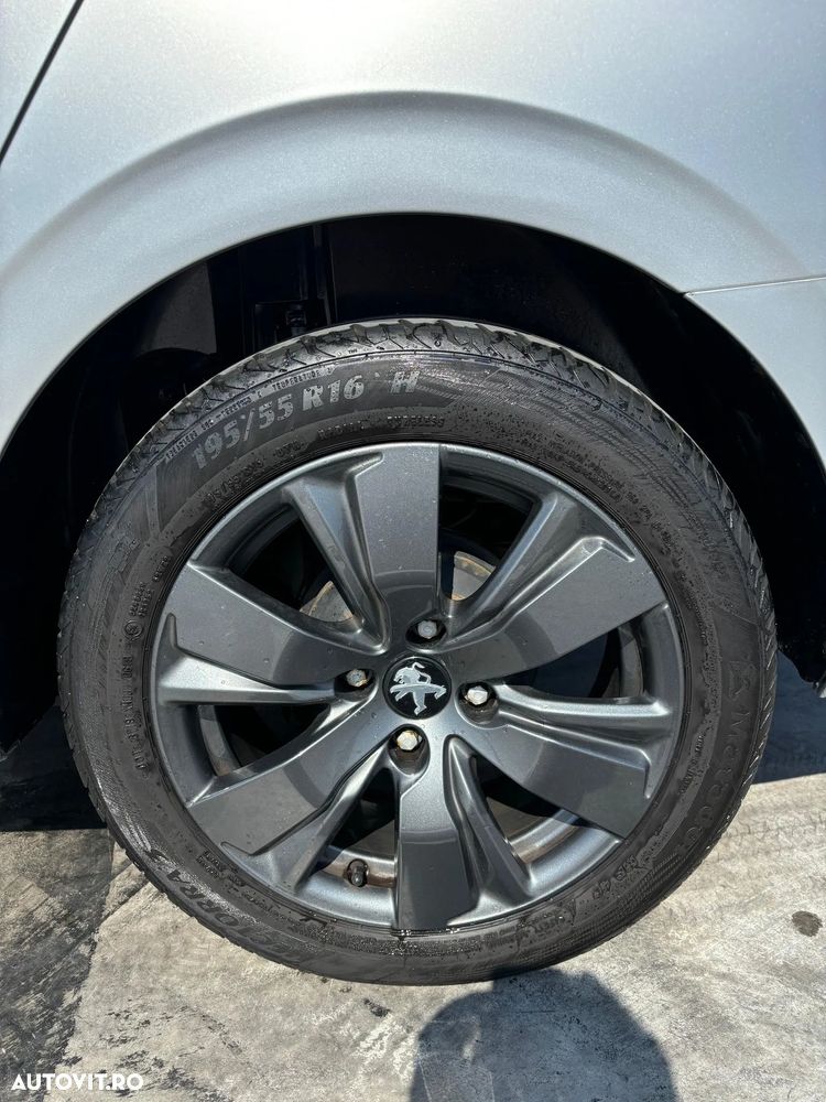 Peugeot 301 1.6 BlueHDI FAP Active - 4