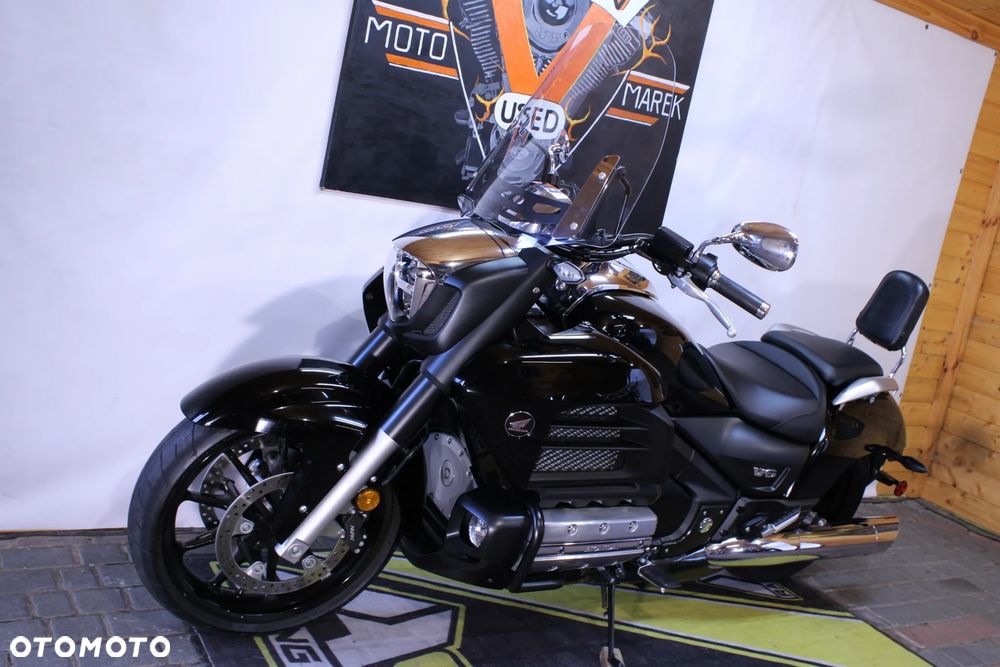 Honda GL - 29