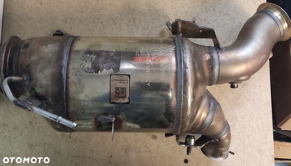 Katalizator Audi A6 C8 05L131766 - 1