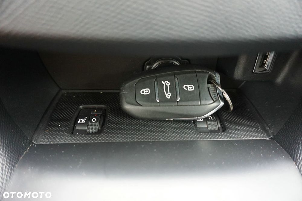 Peugeot 308 BlueHDi FAP 130 Stop & Start GT Pack - 13