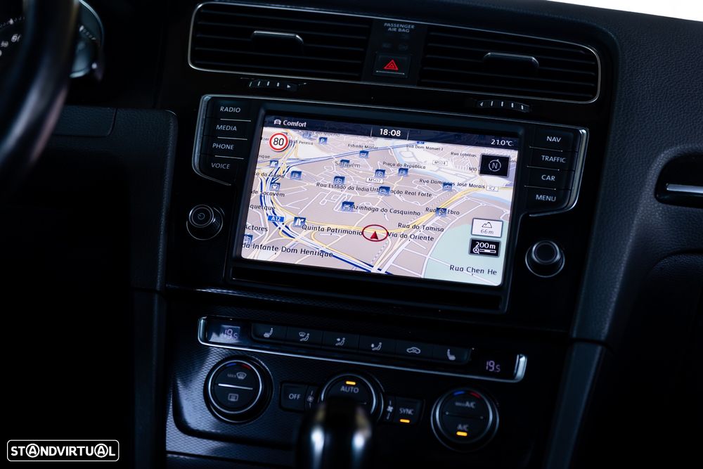 VW Golf GTI Performance BlueMotion DSG - 13