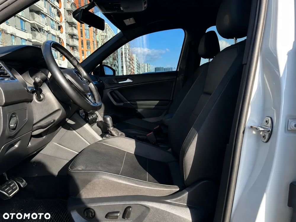Volkswagen Tiguan - 21