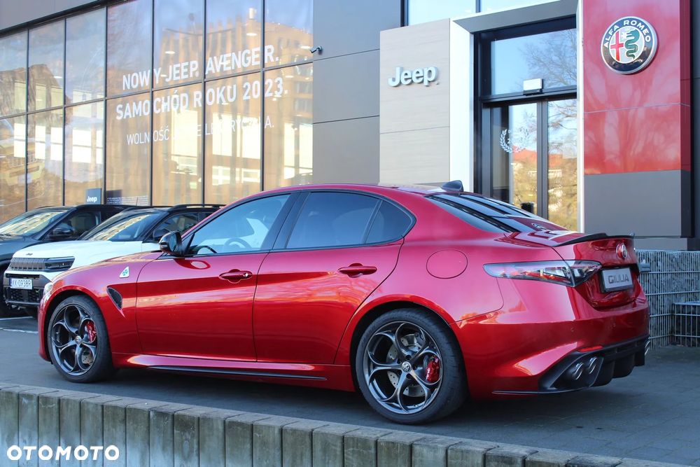 Alfa Romeo Giulia - 12