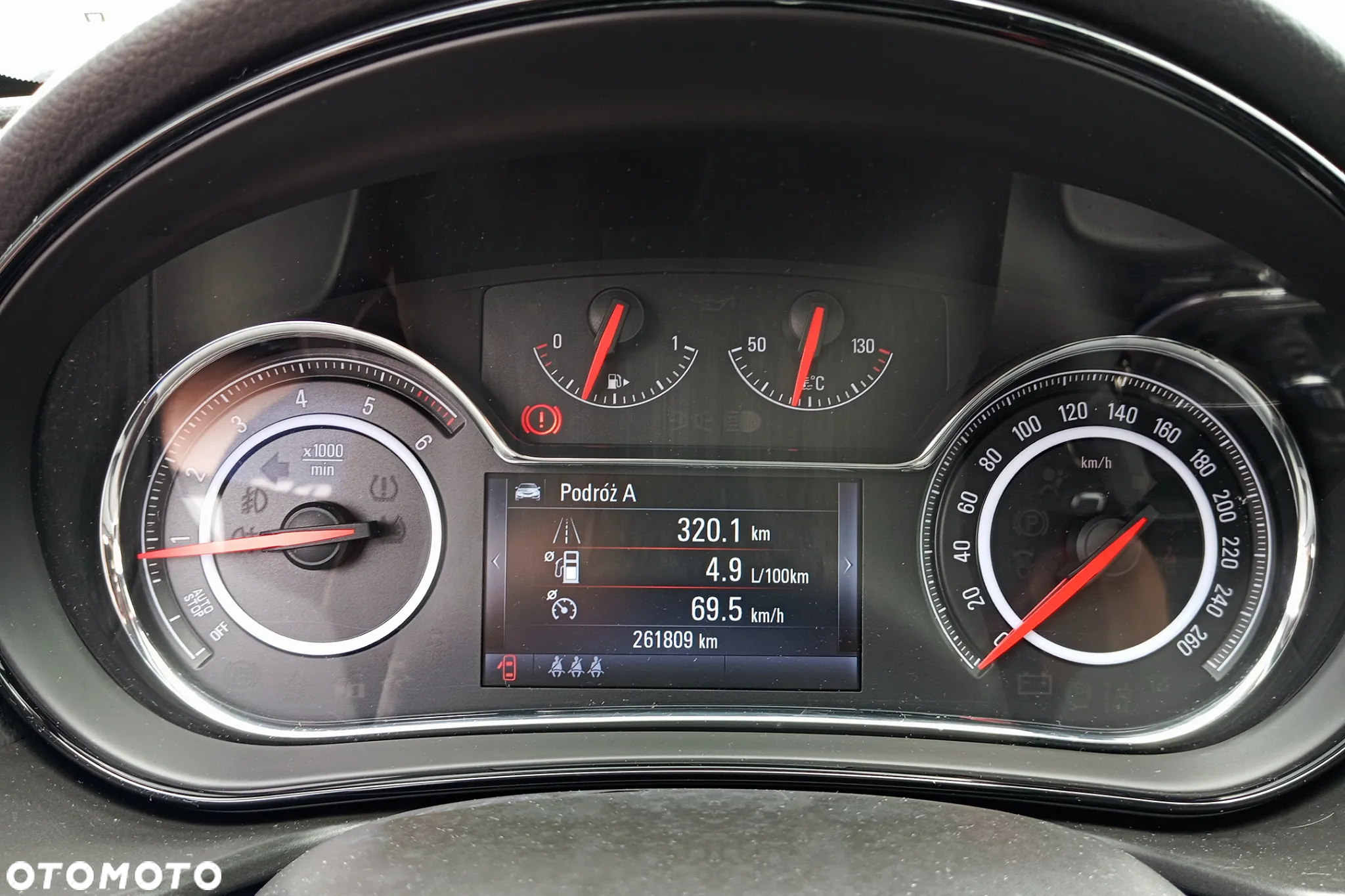 Opel Insignia - 24