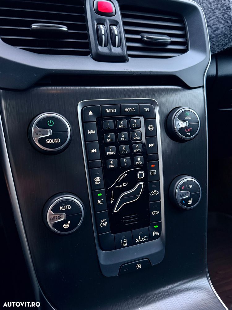 Volvo V40 D2 Geartronic Momentum - 15