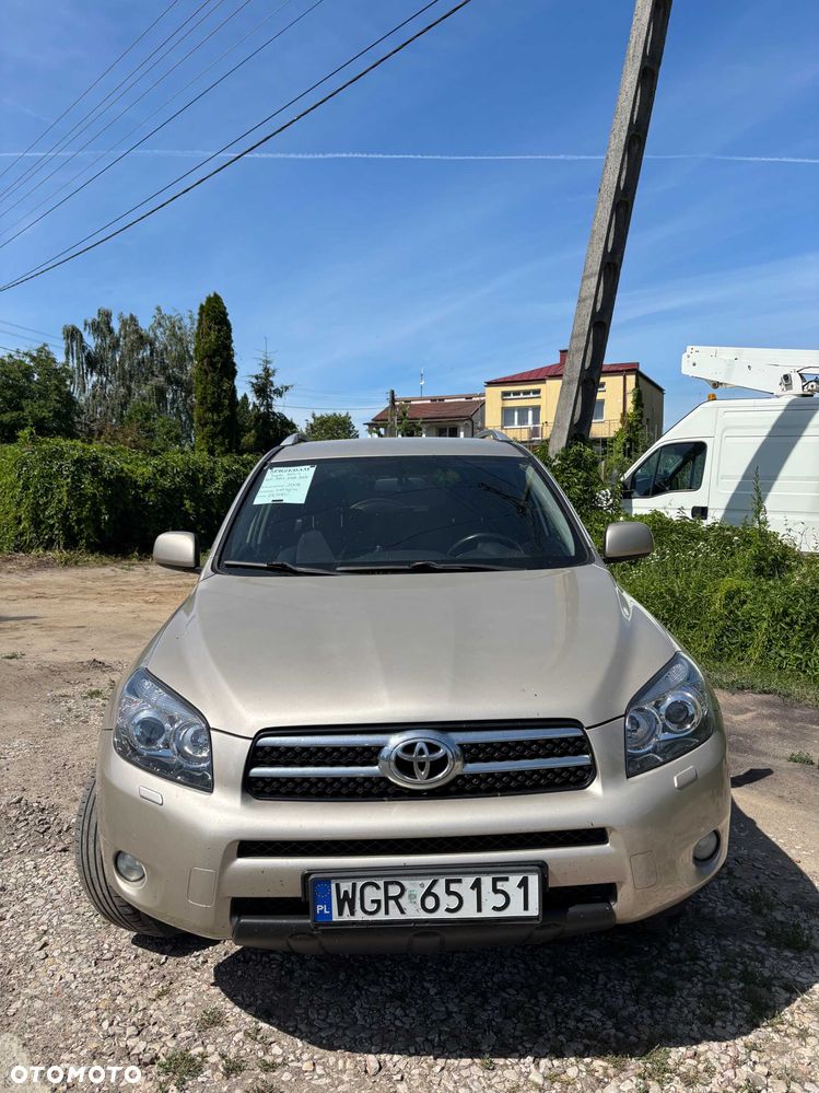 Toyota RAV4 - 7