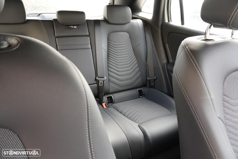 Mercedes-Benz EQA 350 4Matic - 14