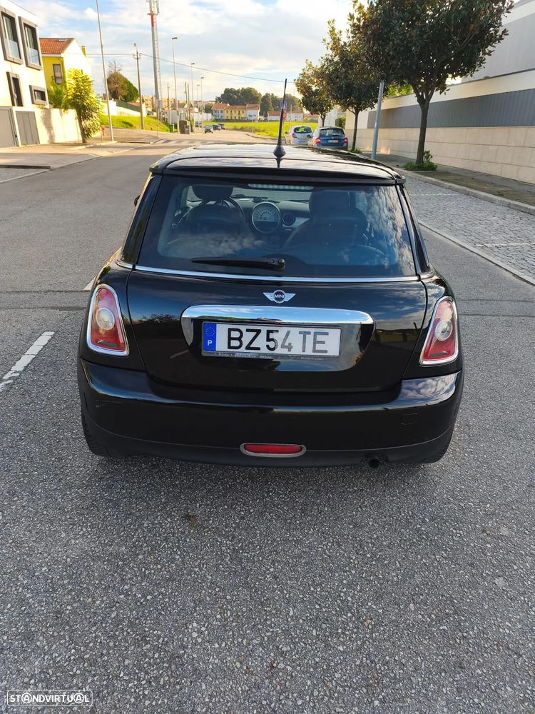 MINI 3 Portas One 1.6 - 9