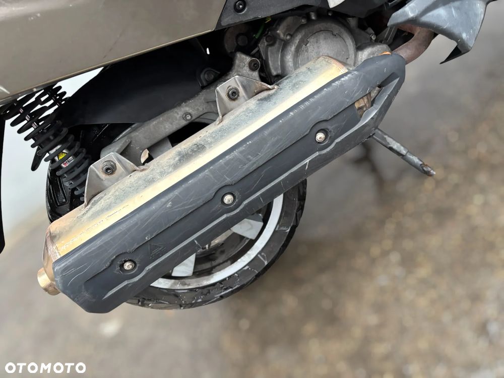 Peugeot Satelis - 11