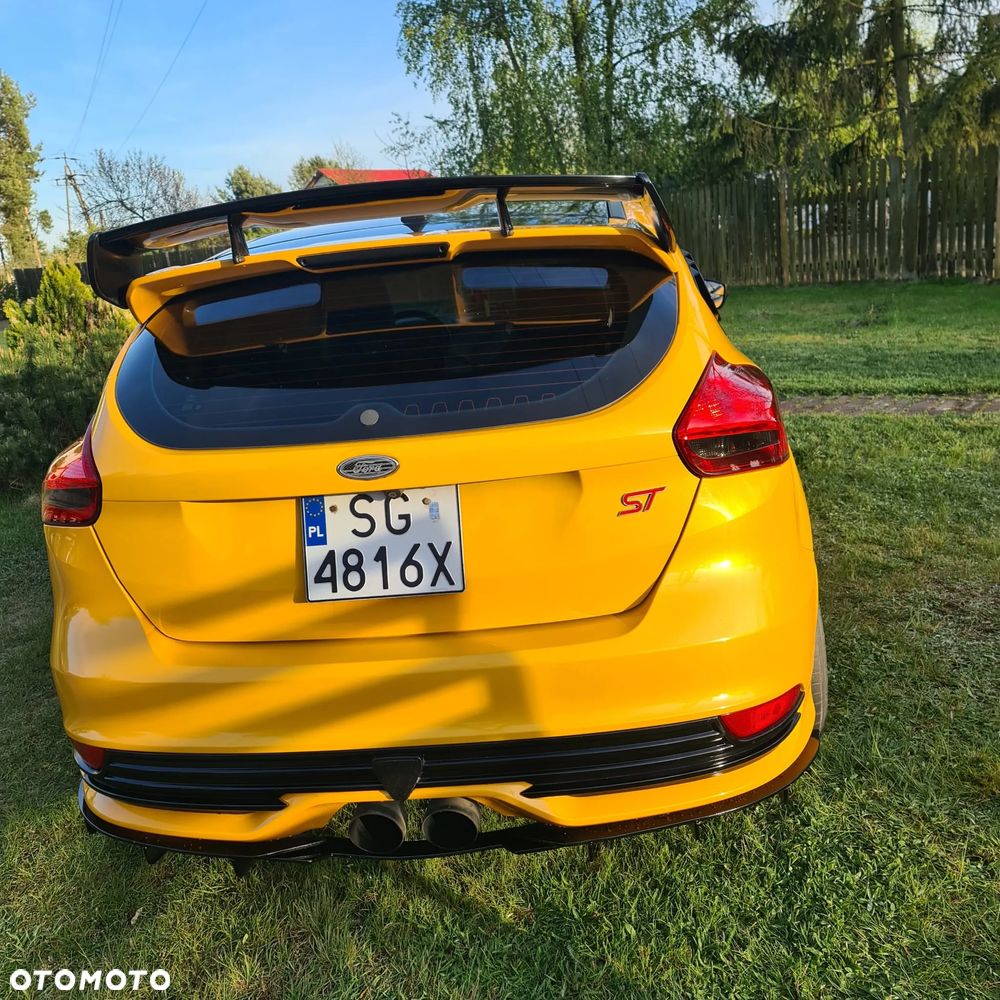 Ford Focus 2.0 EcoBoost ST - 4