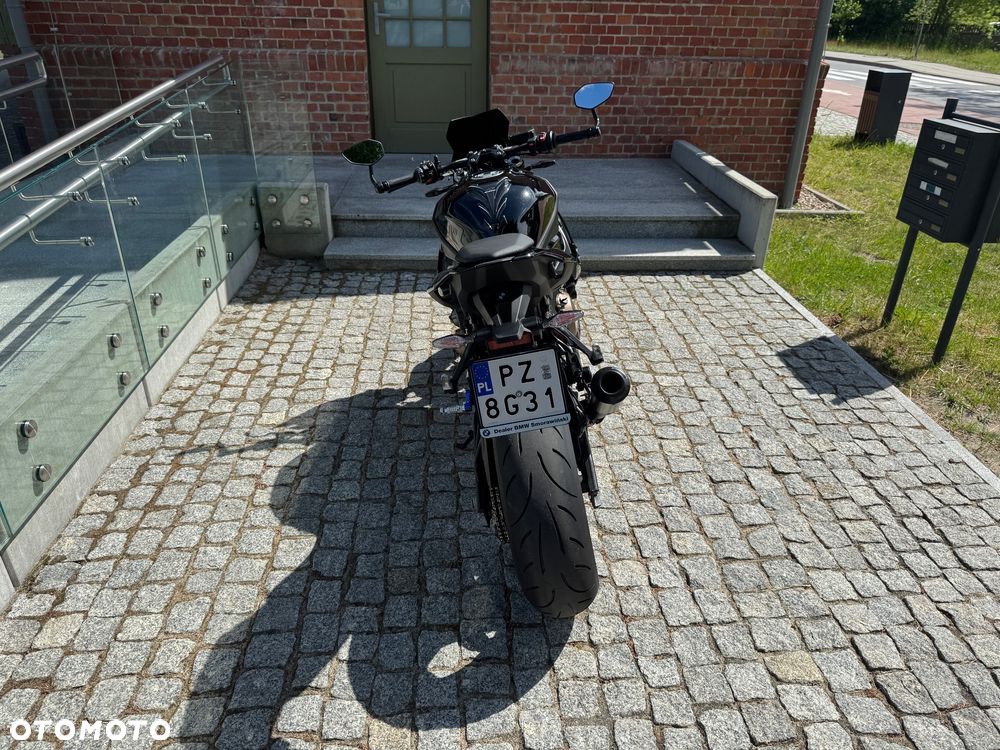 BMW S - 10