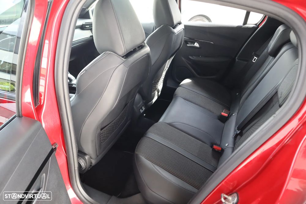 Peugeot 208 PureTech 100 EAT8 GT Pack - 10