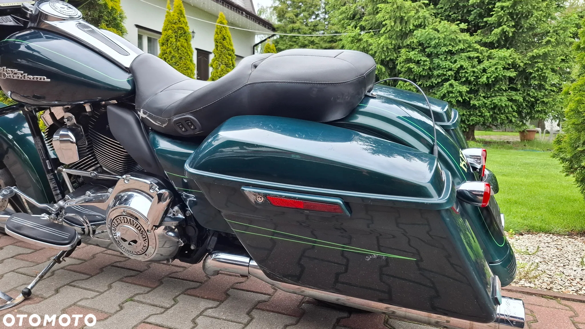 Harley-Davidson Touring Street Glide - 16