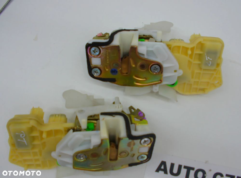 Honda Civic VII zamek drzwi  LEWY TYŁ - 3