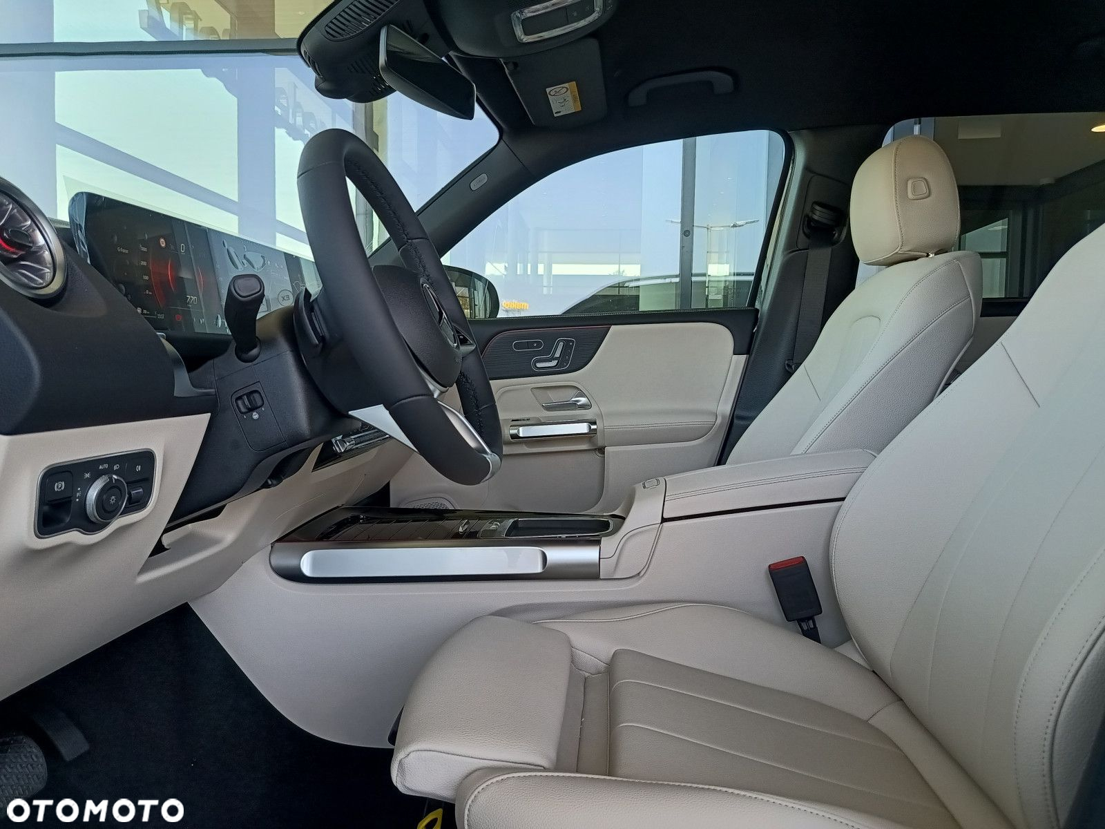 Mercedes-Benz GLB - 18