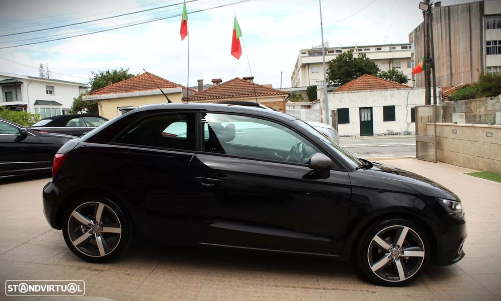 Audi A1 1.6 TDI Advance S-Tronic — fotografia 4