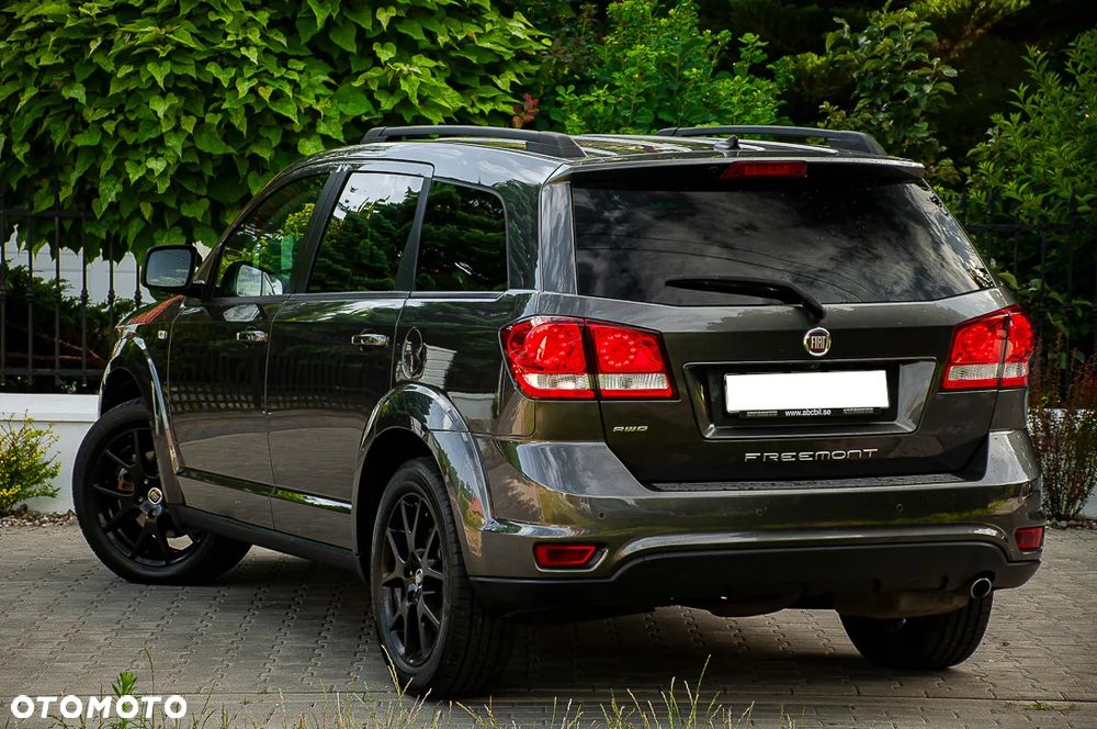 Fiat Freemont 2.0 Multijet 16V DPF Automatik Allrad Black Code - 20