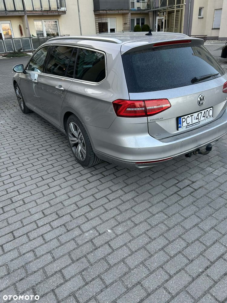 Volkswagen Passat 1.6 TDI SCR DSG Comfortline - 9