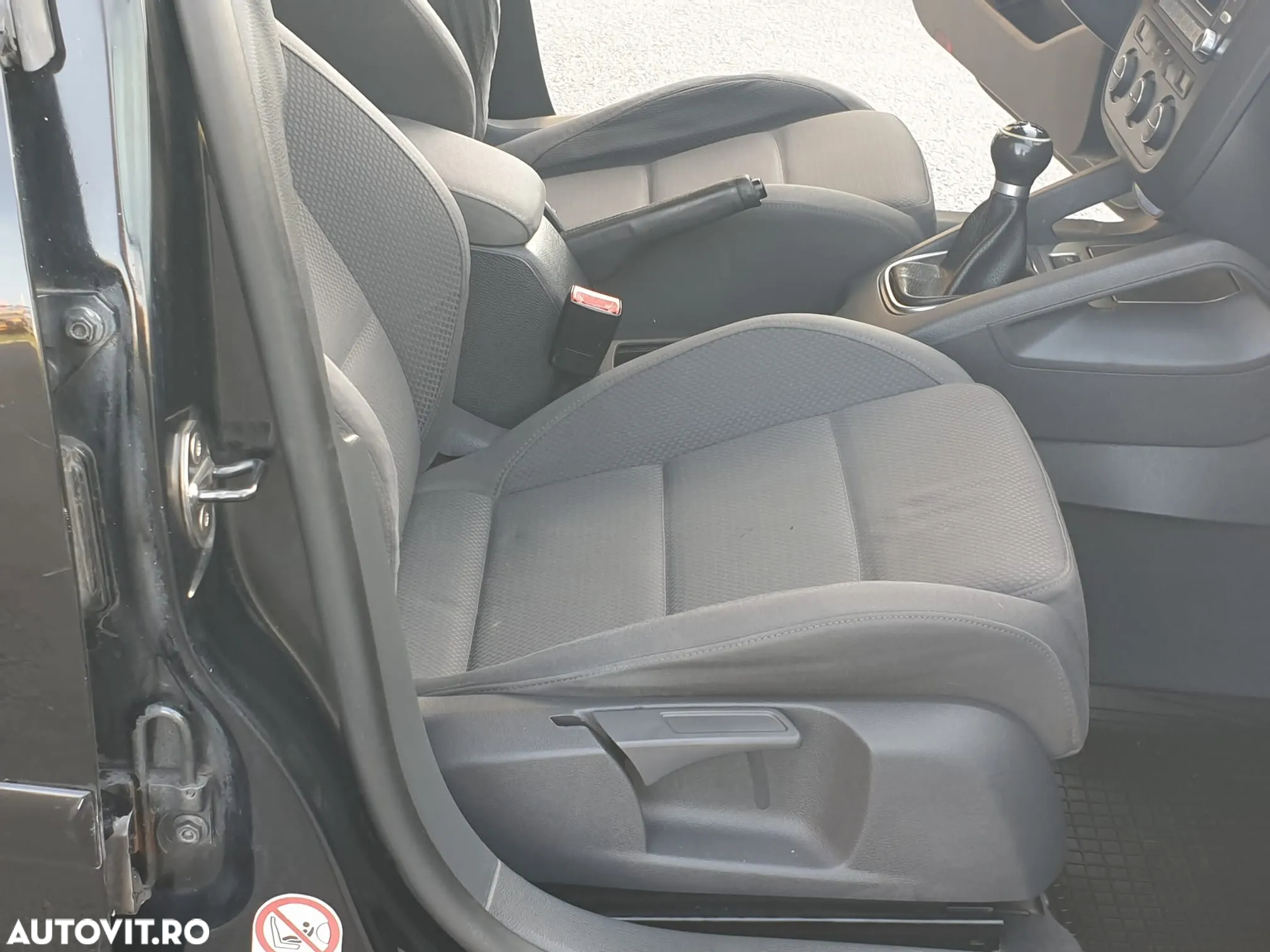 Volkswagen Golf 1.9 TDI Comfortline - 4