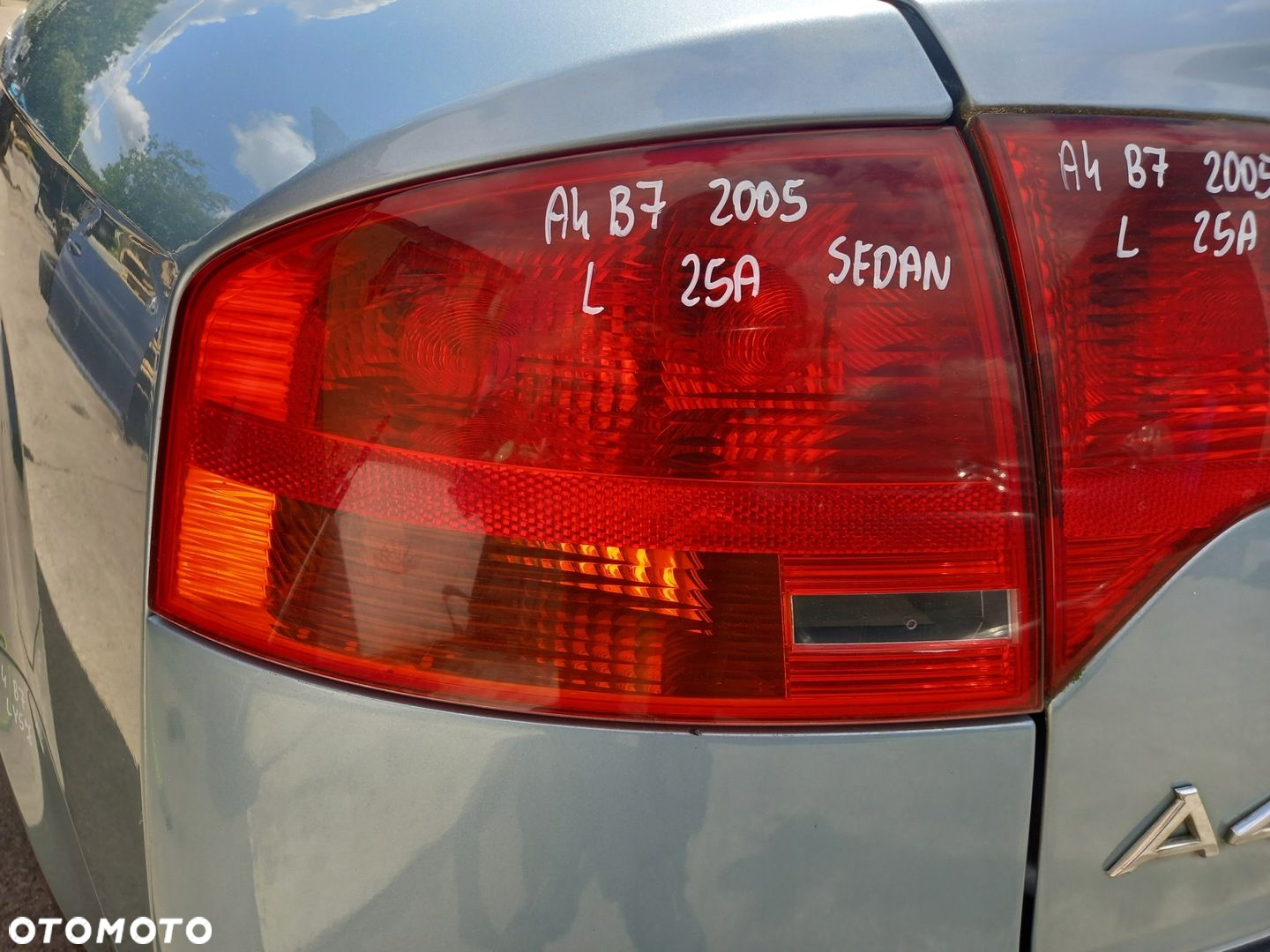 AUDI A4 B7 S-LINE LAMPA LEWA TYLNA LEWY TYŁ Z BŁOTNIKA BŁOTNIK - 2