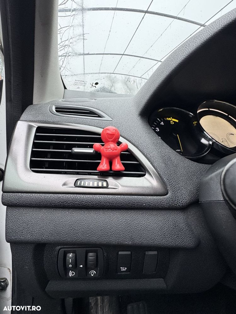 Renault Megane 1.5 dCi EDC Olympic - 16