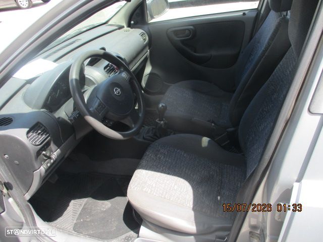 Opel Corsa 1.2 16V City - 9