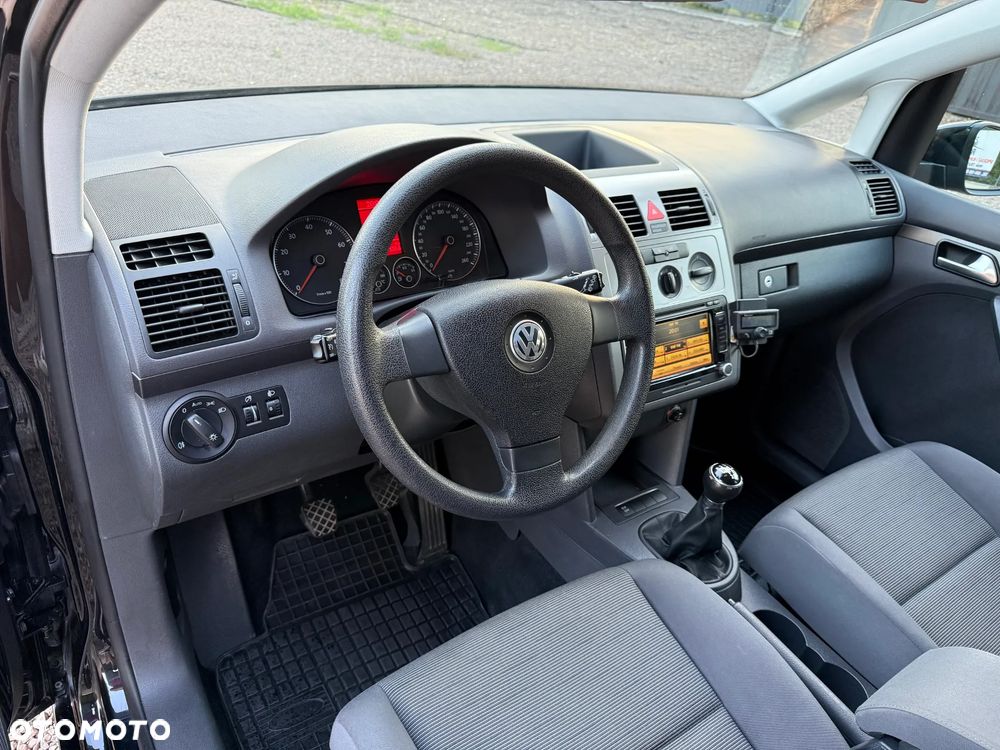 Volkswagen Touran - 7