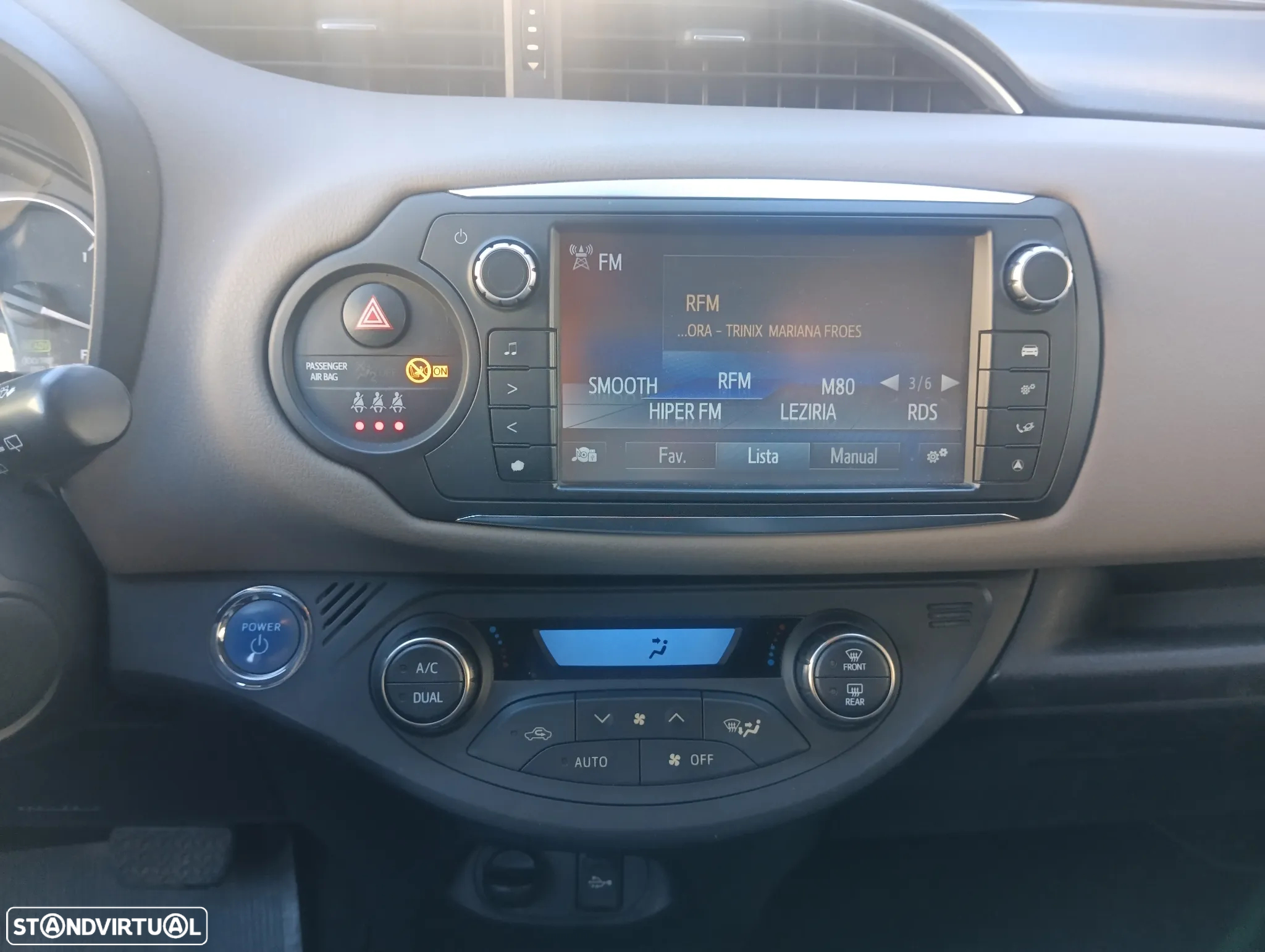 Toyota Yaris 1.5 HSD Square Collec.Bronze - 11