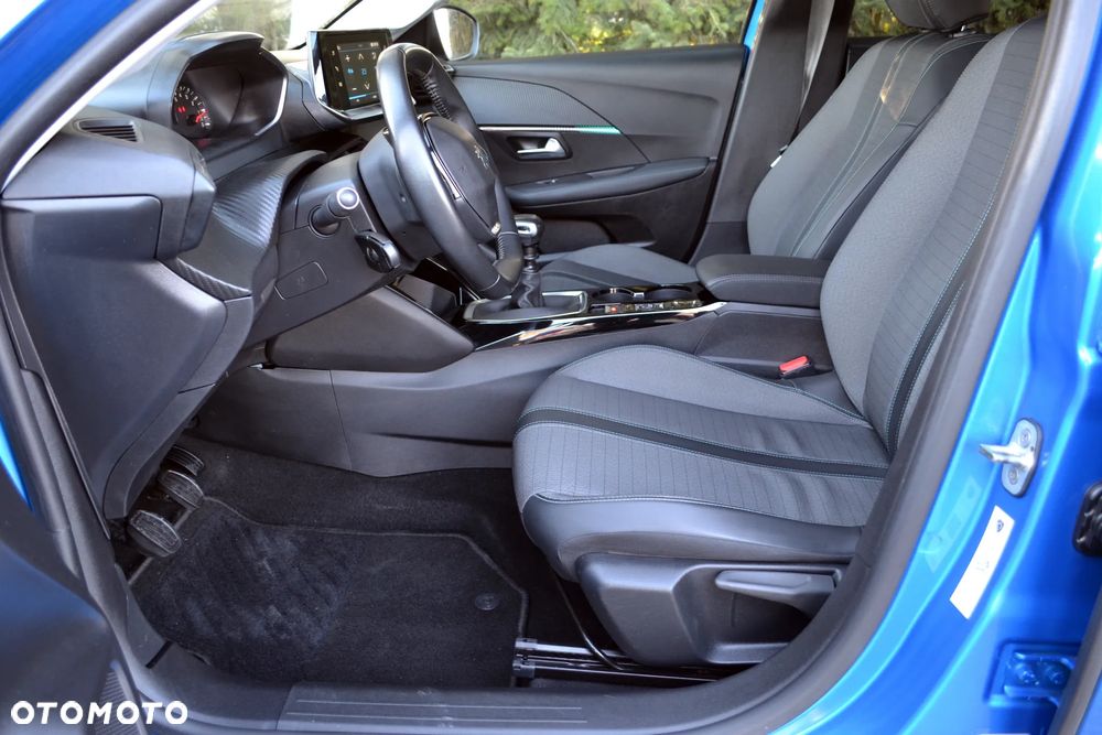 Peugeot 208 - 20