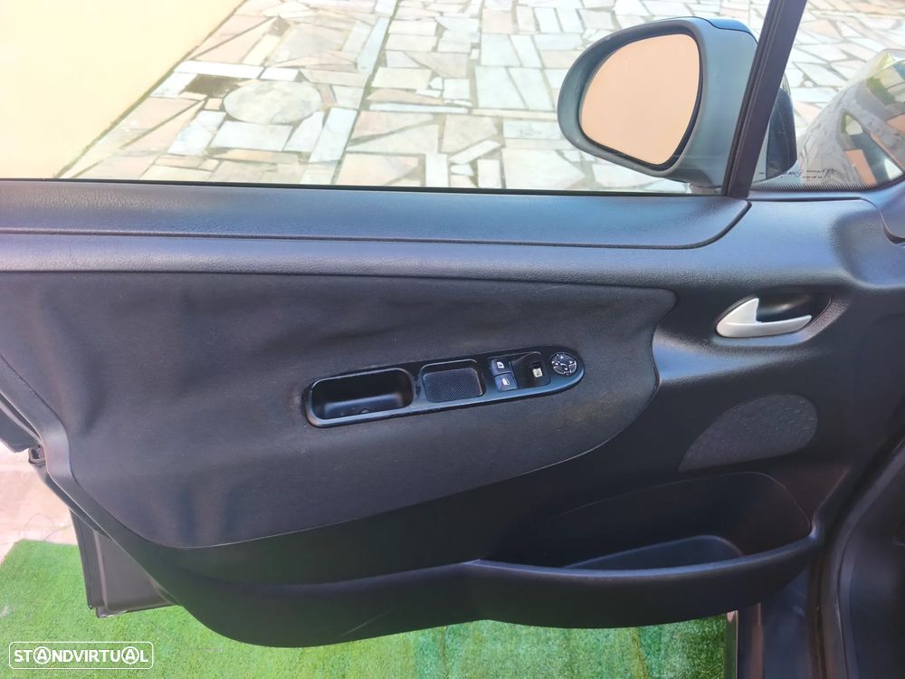 Peugeot 207 SW 1.6 HDi Premium - 19