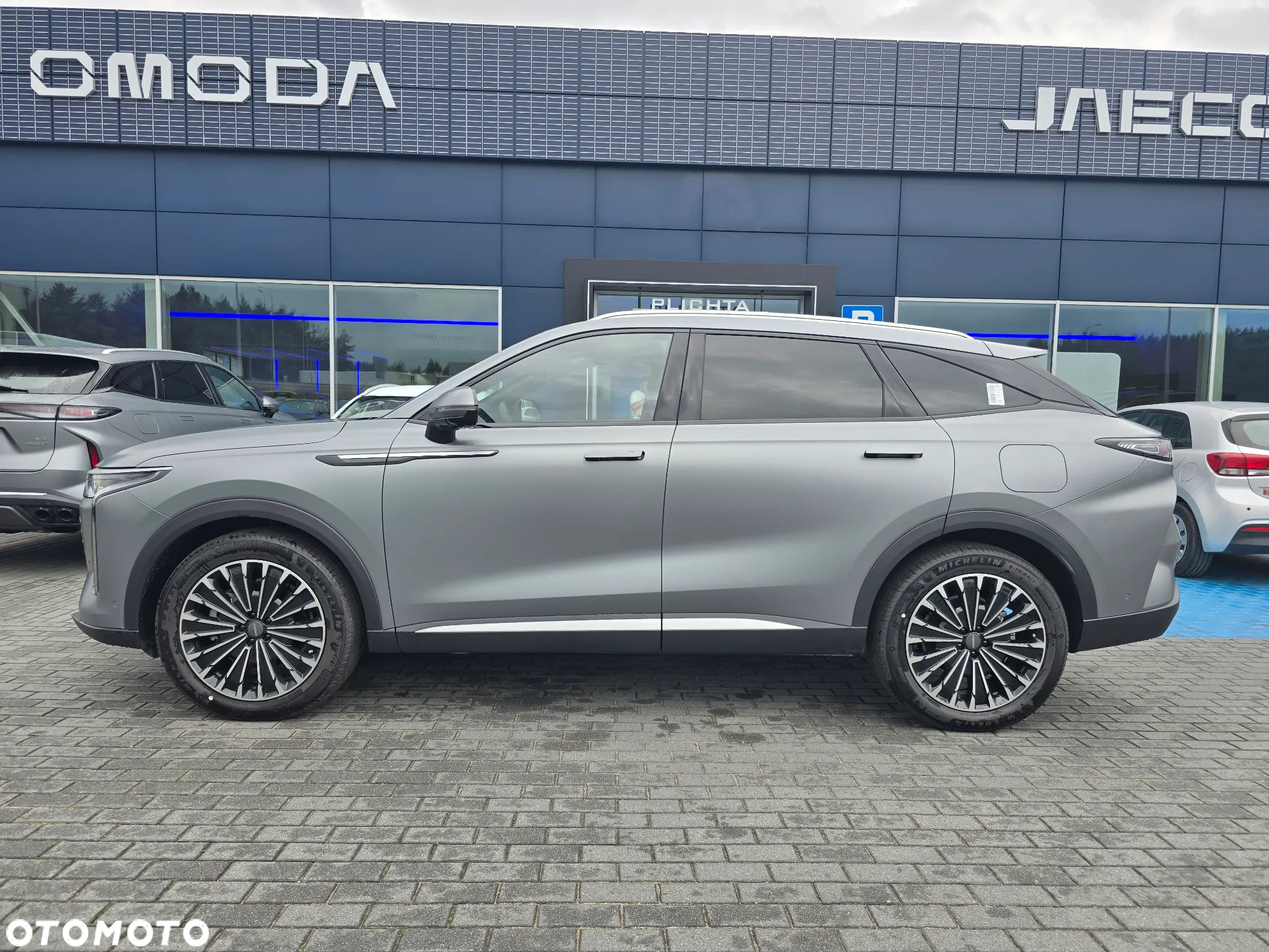 Omoda 9