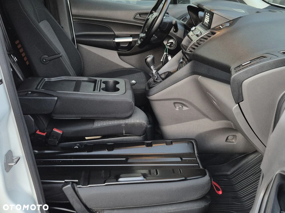 Ford Transit Connect - 10