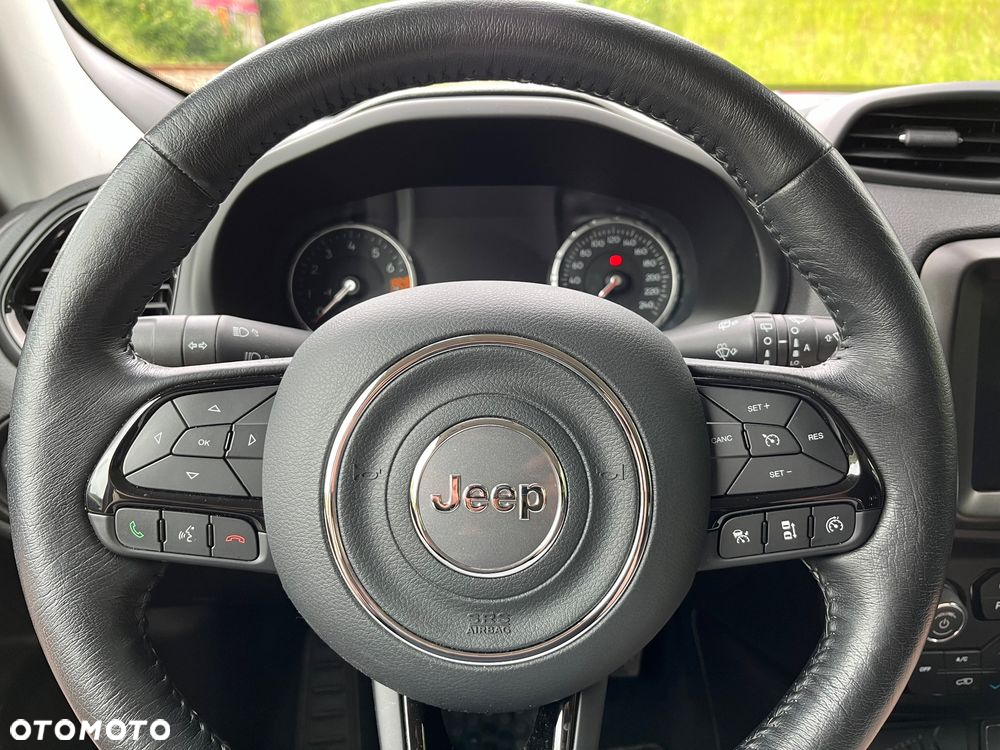 Jeep Renegade - 16
